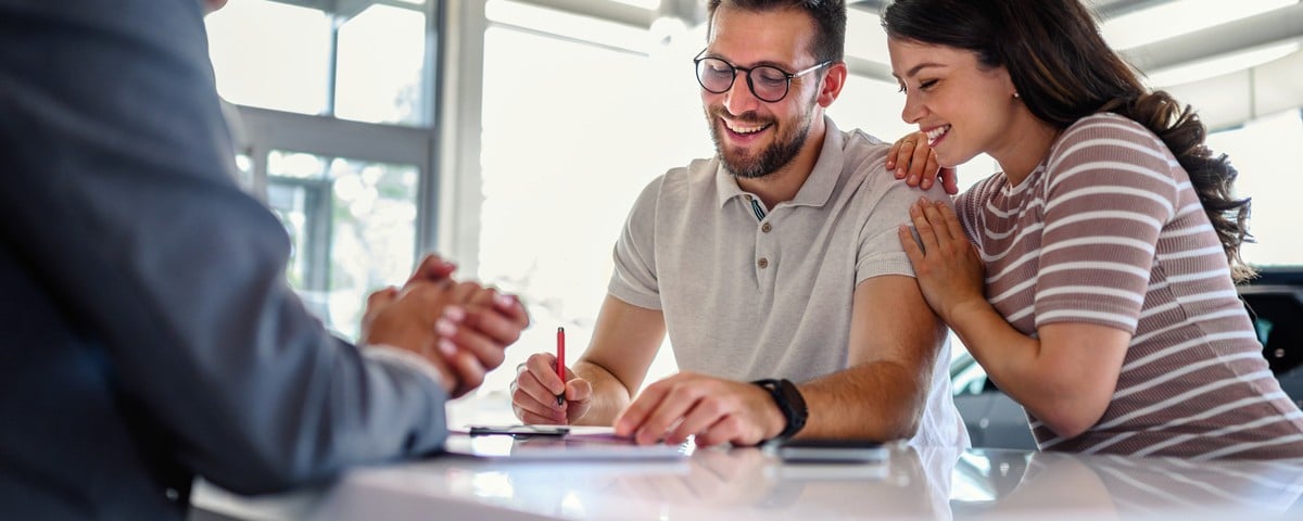 Signature d'une offre d'achat ou compromis
